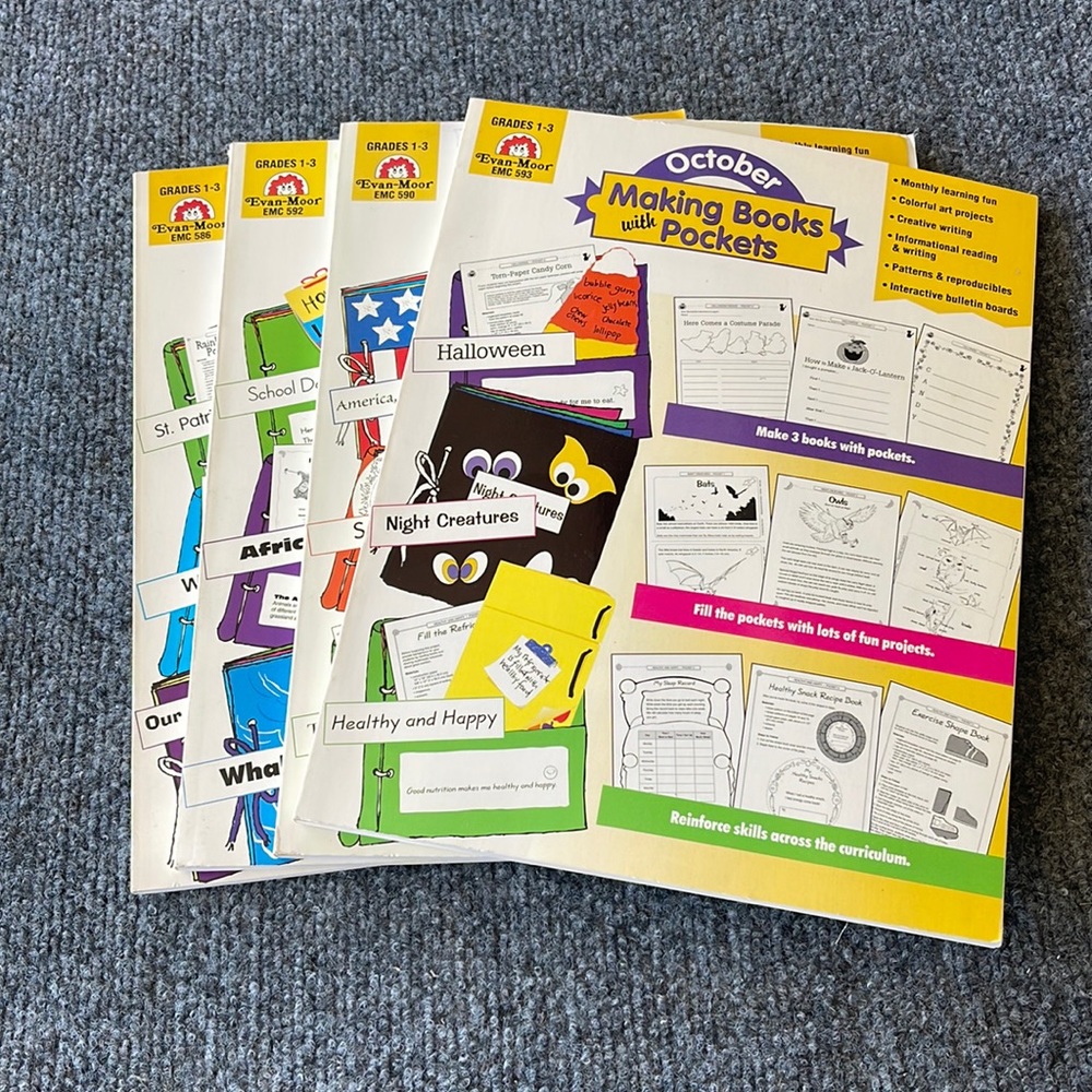 Making Books with Pockets